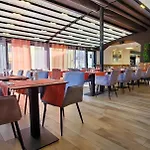Restaurant Atrachjata מלון אלריה