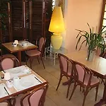 Hotell Restaurant Atrachjata 3*