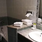 Restaurant Atrachjata Ξενοδοχείο