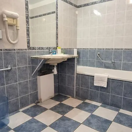 Hotel Restaurant Atrachjata Aleria (Corsica)