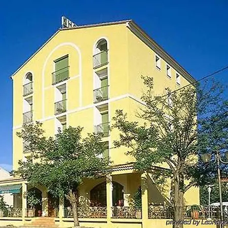 Hotel Restaurant Atrachjata 3*