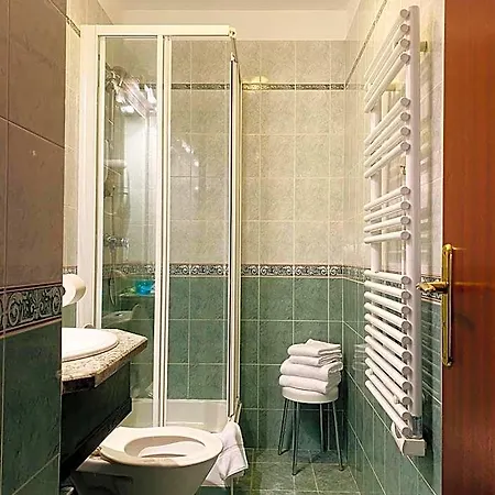 Restaurant Atrachjata Hotel 3*