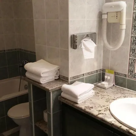 Restaurant Atrachjata 3*