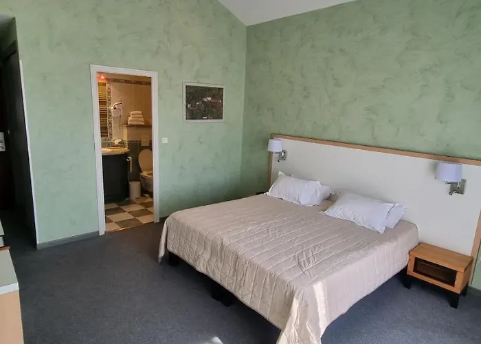 Hotel Restaurant Atrachjata 3*