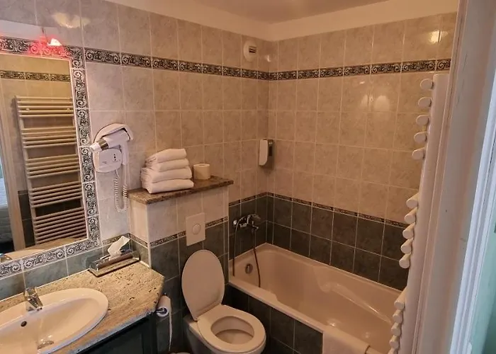 Restaurant Atrachjata 3*